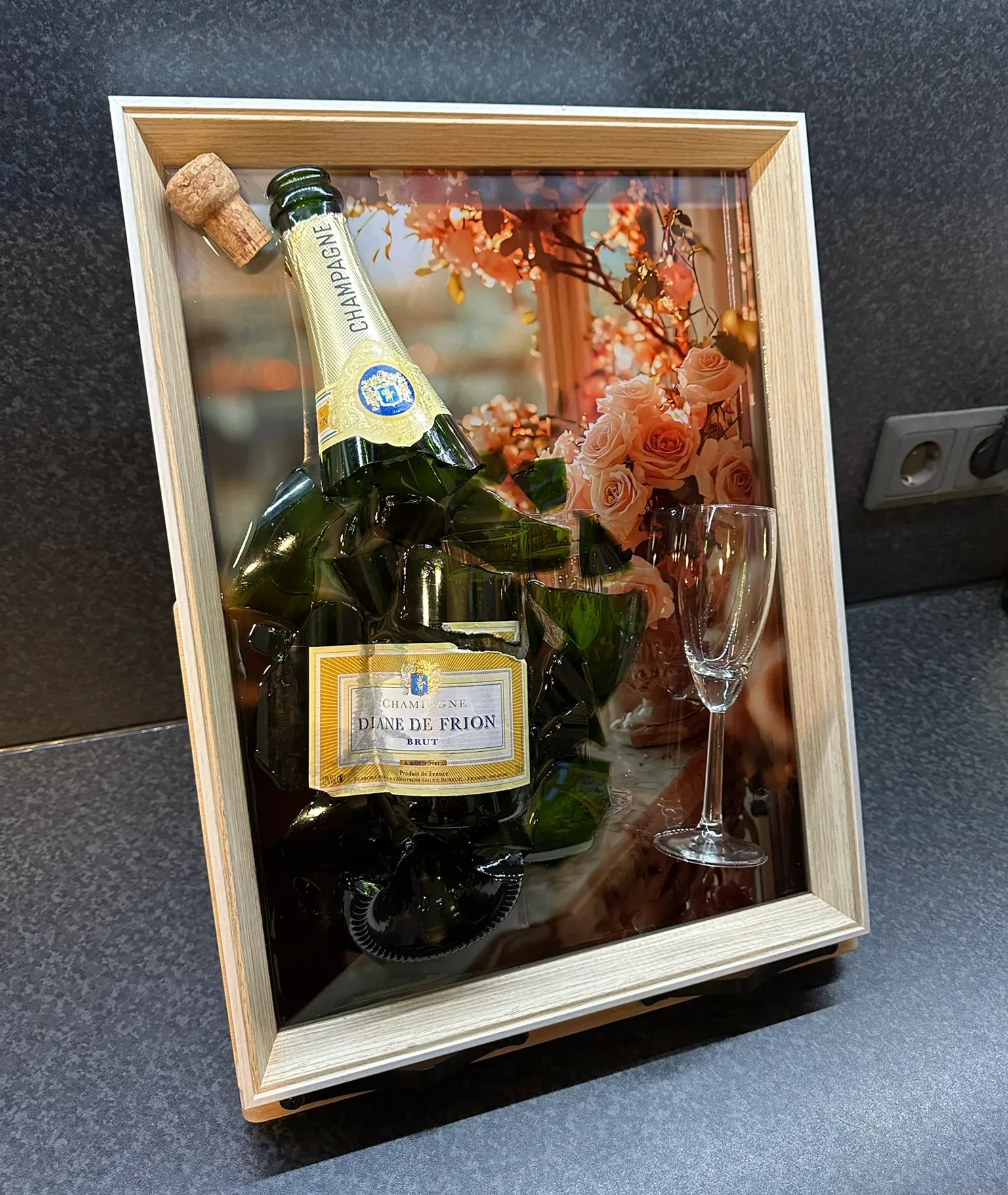 Champagne – Gebroken Fles met Glas – IMG_0628.JPEG