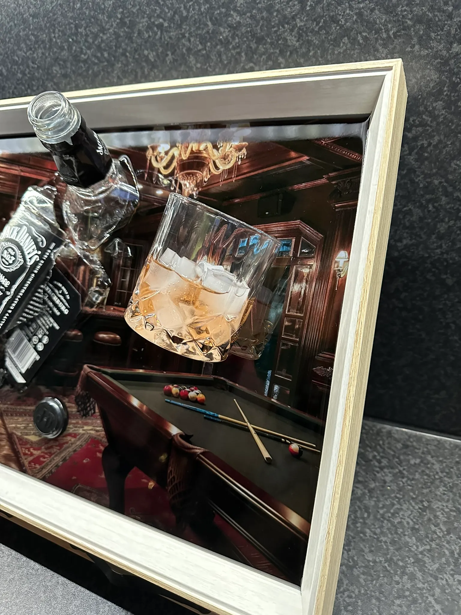 Jack Daniels – Gebroken Fles met Whiskeyglas – IMG_1358.JPEG