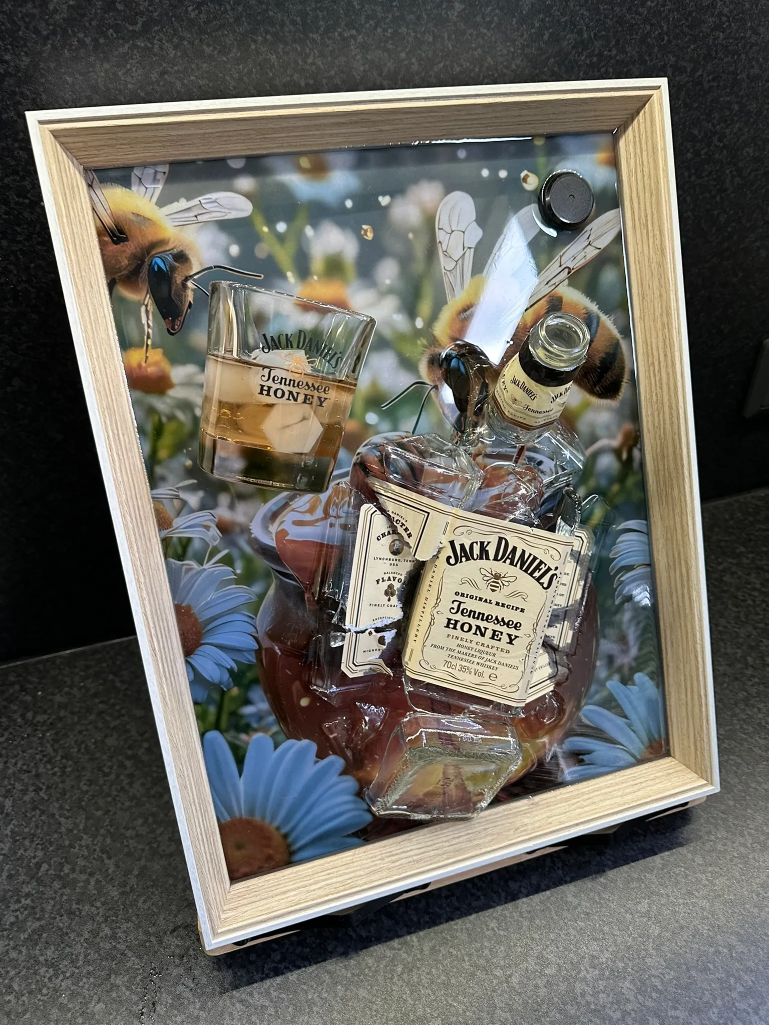 Jack Daniels Honey – Gebroken Fles met Whiskeyglas – IMG_2641.JPEG