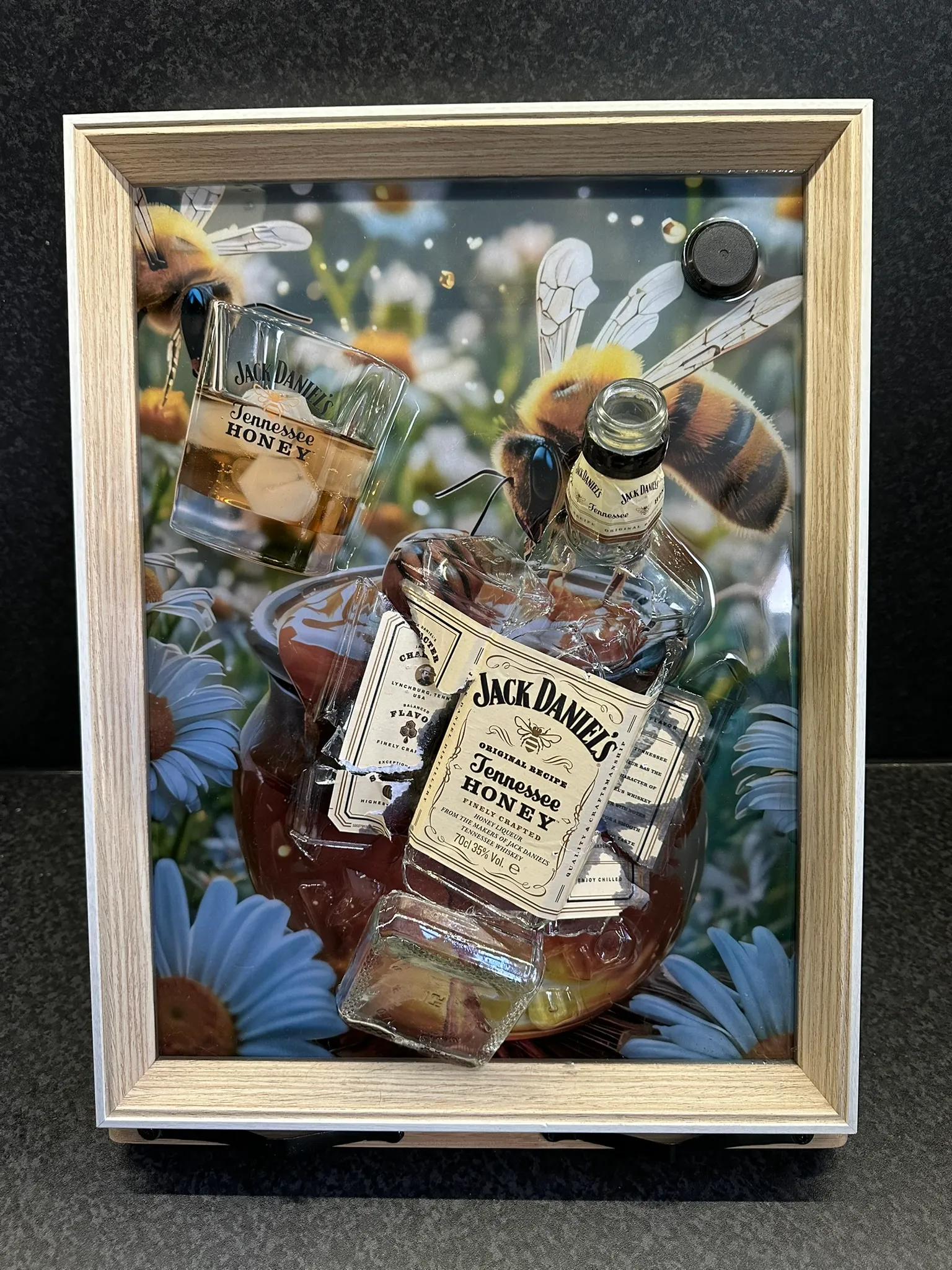 Jack Daniels Honey – Gebroken Fles met Whiskeyglas – IMG_2642.JPEG