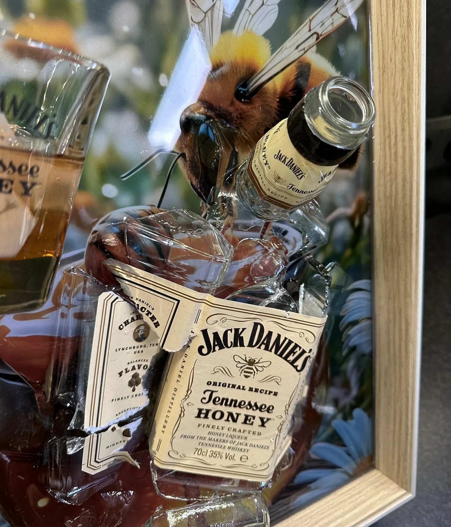 Jack Daniels Honey – Gebroken Fles met Whiskeyglas – IMG_2643.JPEG